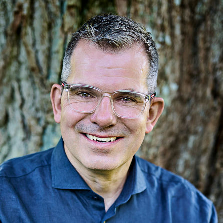 Claus Elsborg Olesen